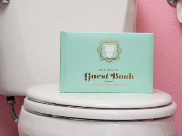 WC Gastenboek (Hardcover)