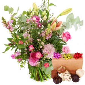 Geplukt boeket roze + 300 gram bonbons