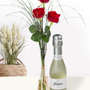 Drie rode rozen inclusief vaas en prosecco 0,2l