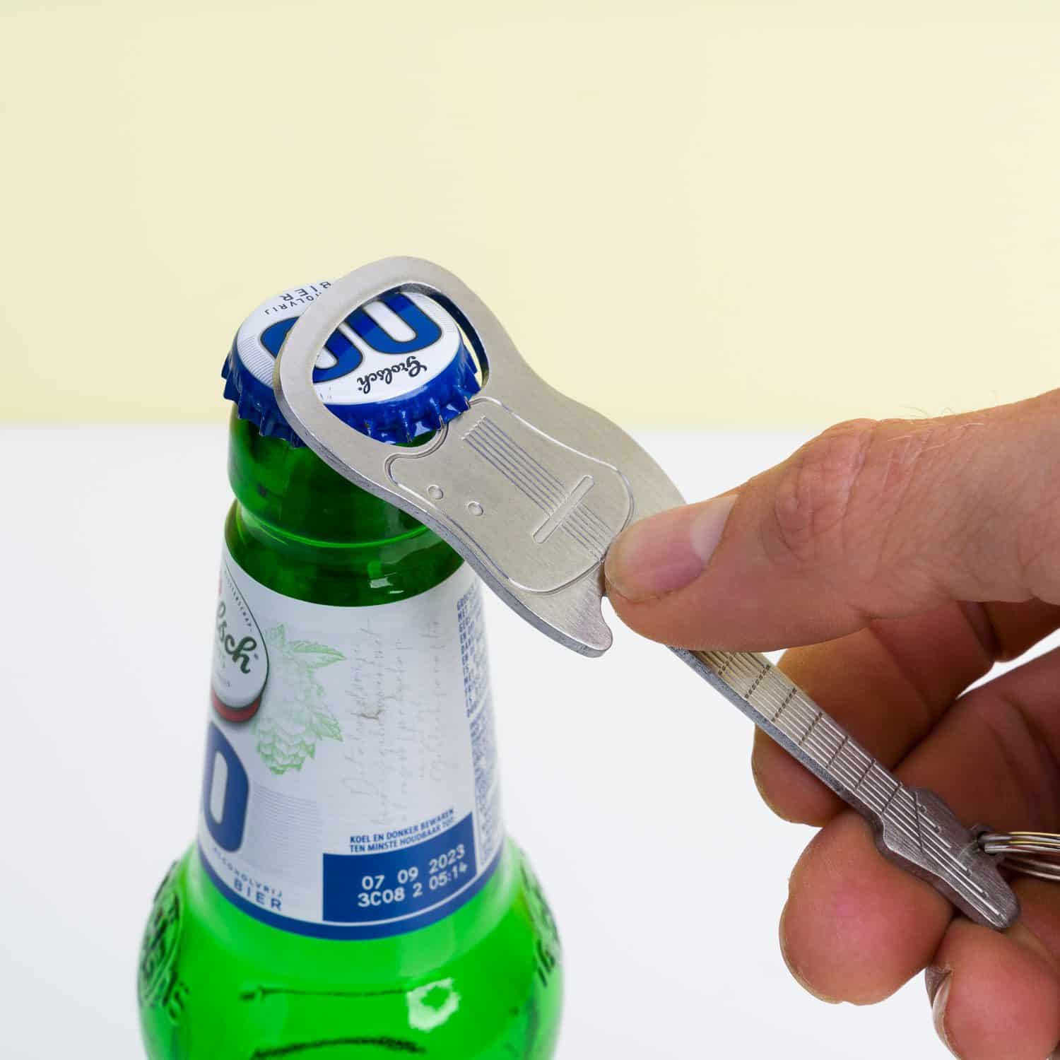 Gitaar Sleutelhanger Flesopener 1 Gitaar Sleutelhanger Flesopener