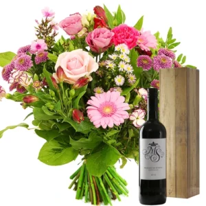 Seizoensbloemen + rode wijn