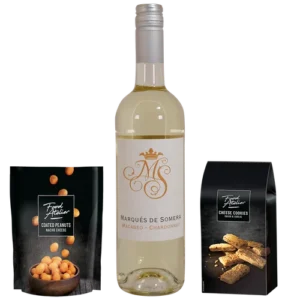 Kerstgeschenk witte-wijn-kaaskoekjes-borrelnootjes