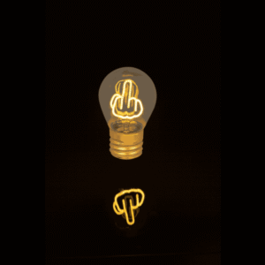 Middelvinger Gloeilamp