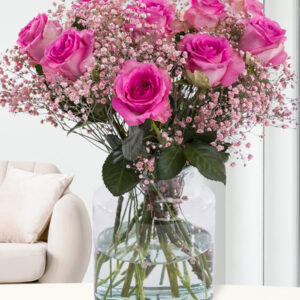 Roze rozenboeket met gipskruid - Revival