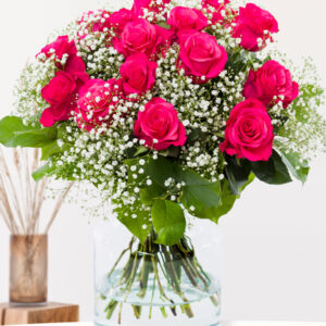 Roze Tacazzi rozen met gipskruid