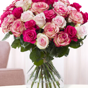 Rozenmix van 30 roze rozen